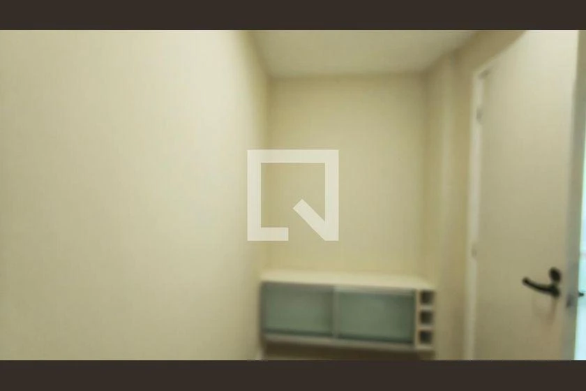 Apartamento de 2 quartos com varanda de vidro — photo 37