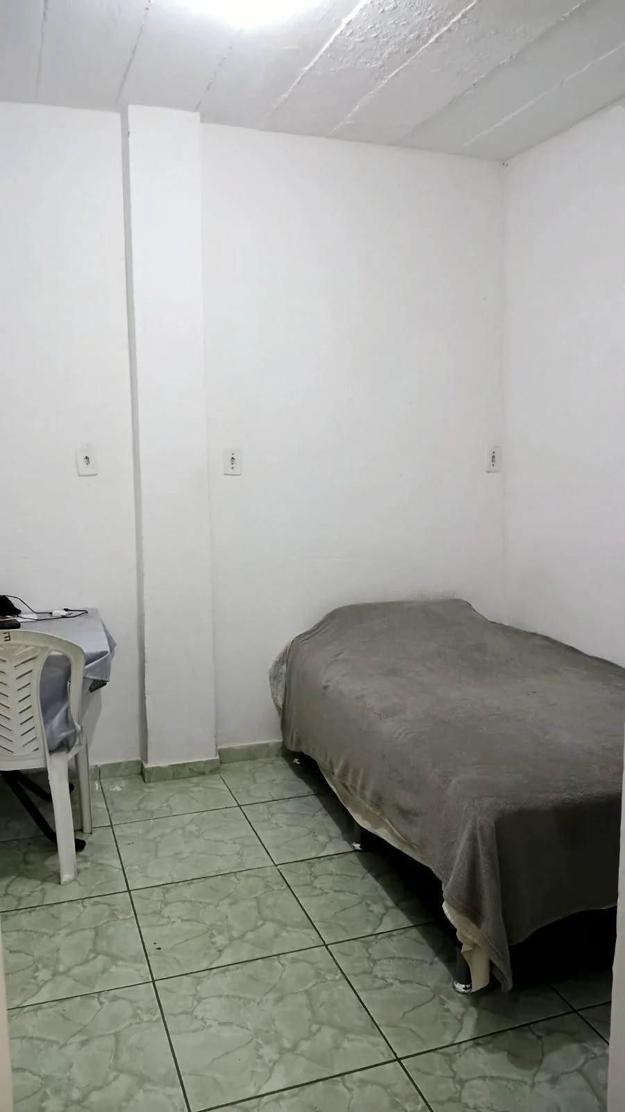 Furnished 3-bedroom house with 4 bathrooms, no parking — photo 21