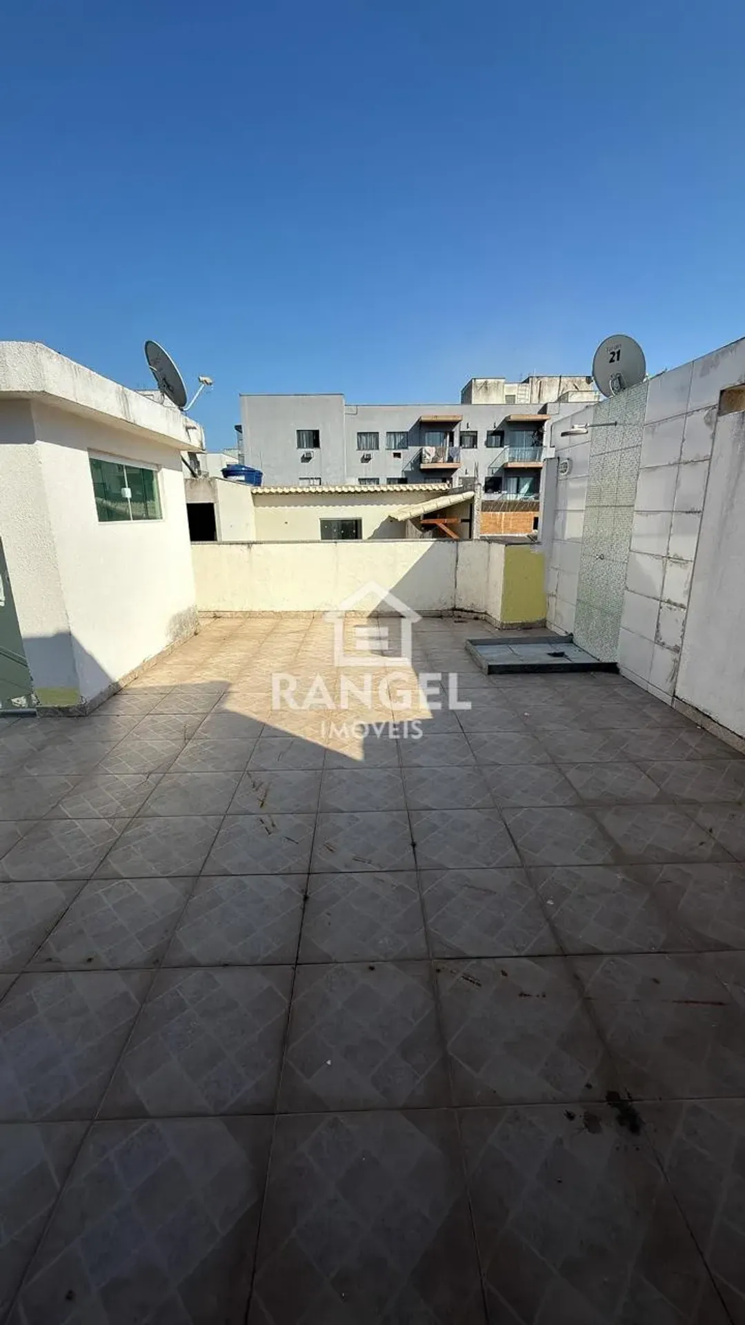 House with 4 bedrooms, 5 bathrooms and 2 parking spots — photo 22