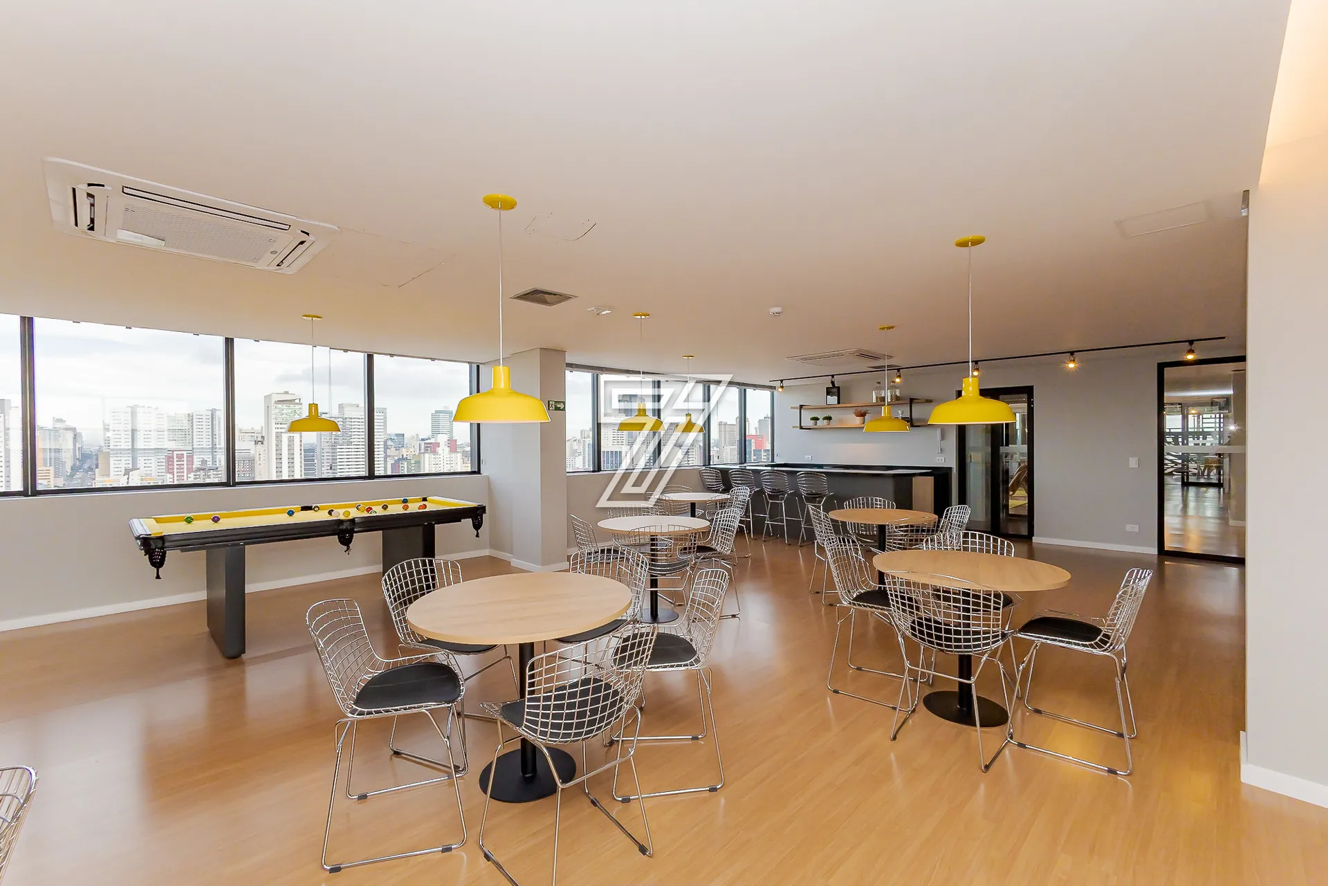 Floor-to-ceiling windows in a one-bedroom apartment, 29 m² — photo 25