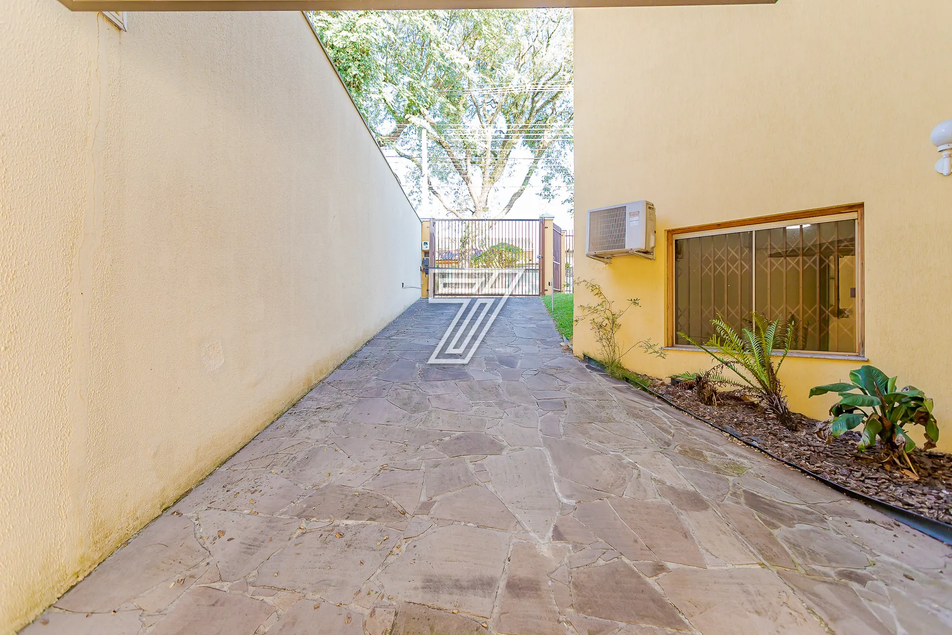 House with 4 bedrooms, 5 bathrooms and 540 m² — photo 7