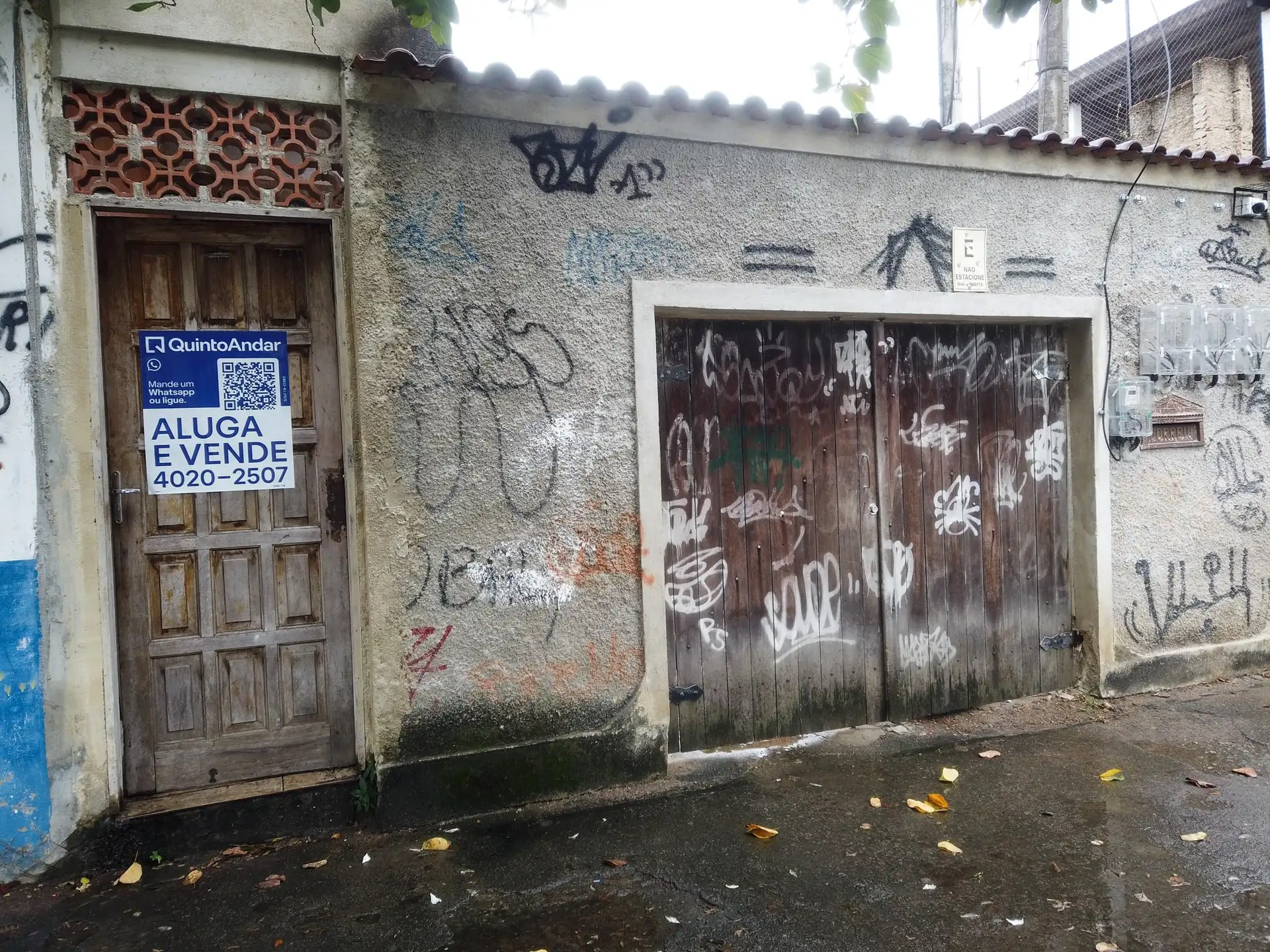 Unfurnished studio with 1 bedroom and 1 bathroom