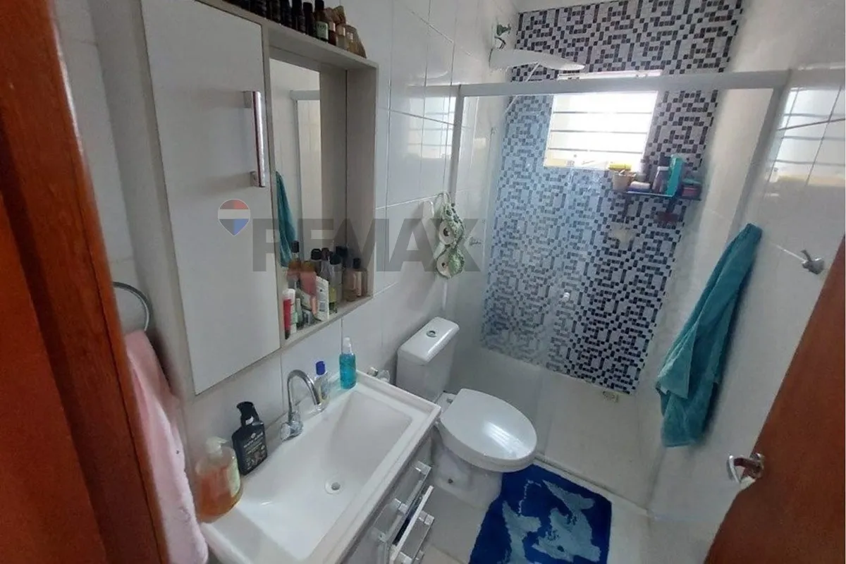 Furnished home with 2 bedrooms and a gas stove — photo 3