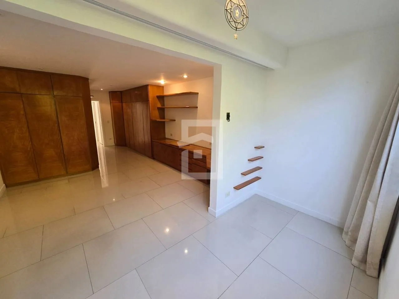Triplex house with 4 bedrooms and 2 en-suites — photo 43