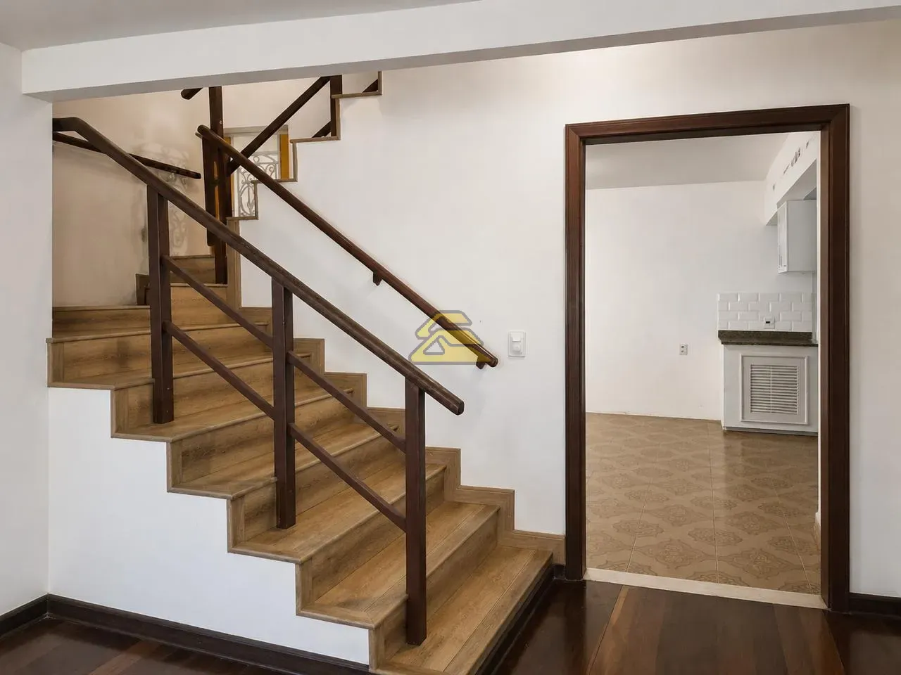 Furnished house with 4 bedrooms and 5 bathrooms — photo 2