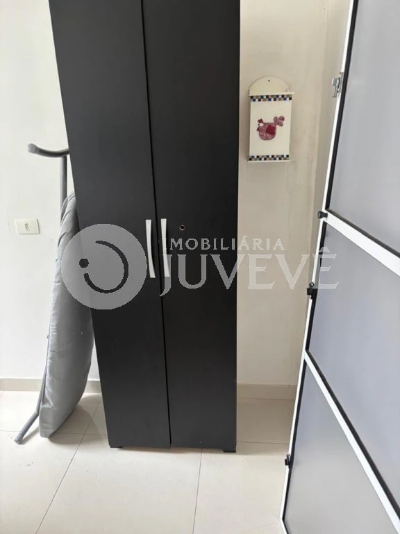2-bedroom apartment with a washing machine in Curitiba — photo 22