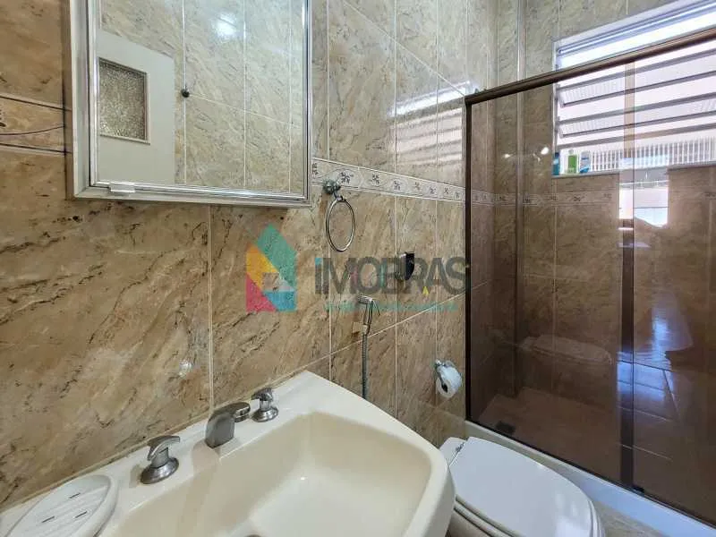 Furnished 1-bedroom apartment with city view — photo 18