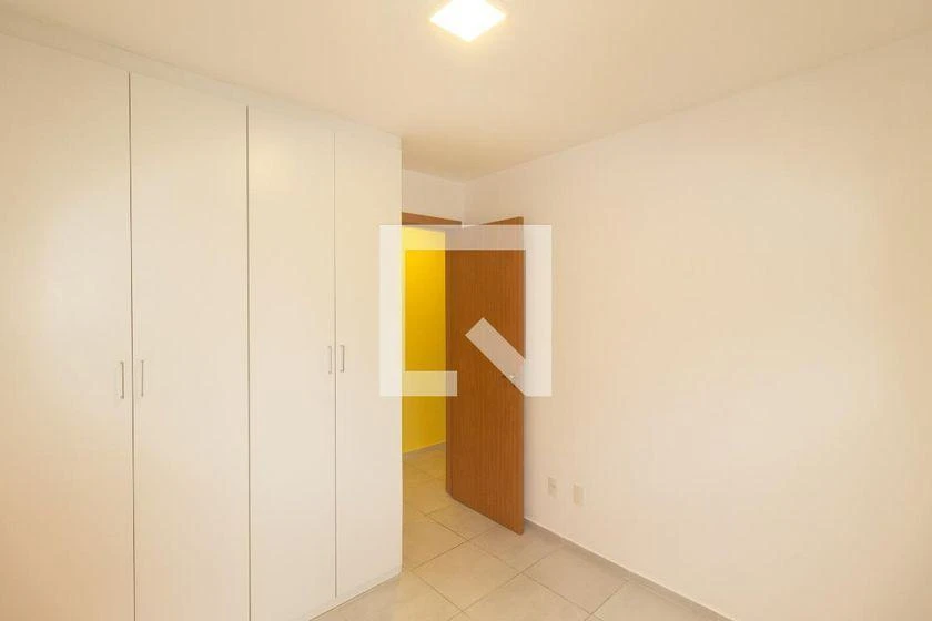 2-bedroom apartment in a building with a gym — photo 26