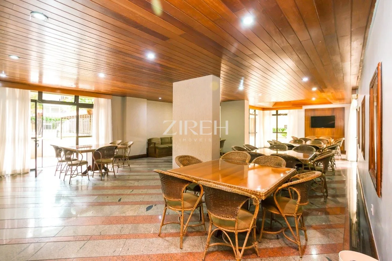 3 en-suite bedrooms in a 174 m² apartment with 2 spots — photo 28