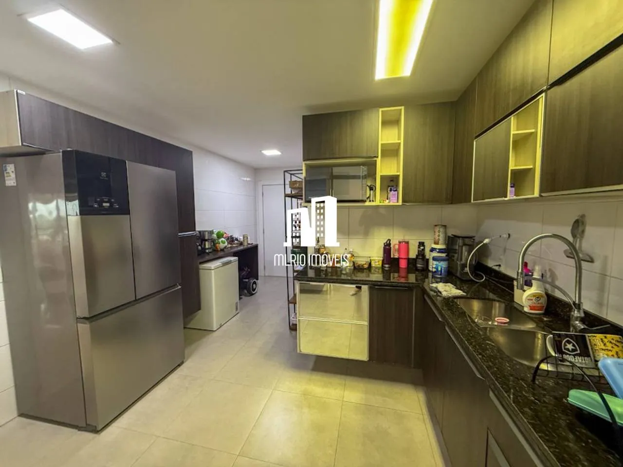 Furnished apartment, 192 m², with a water view — photo 15