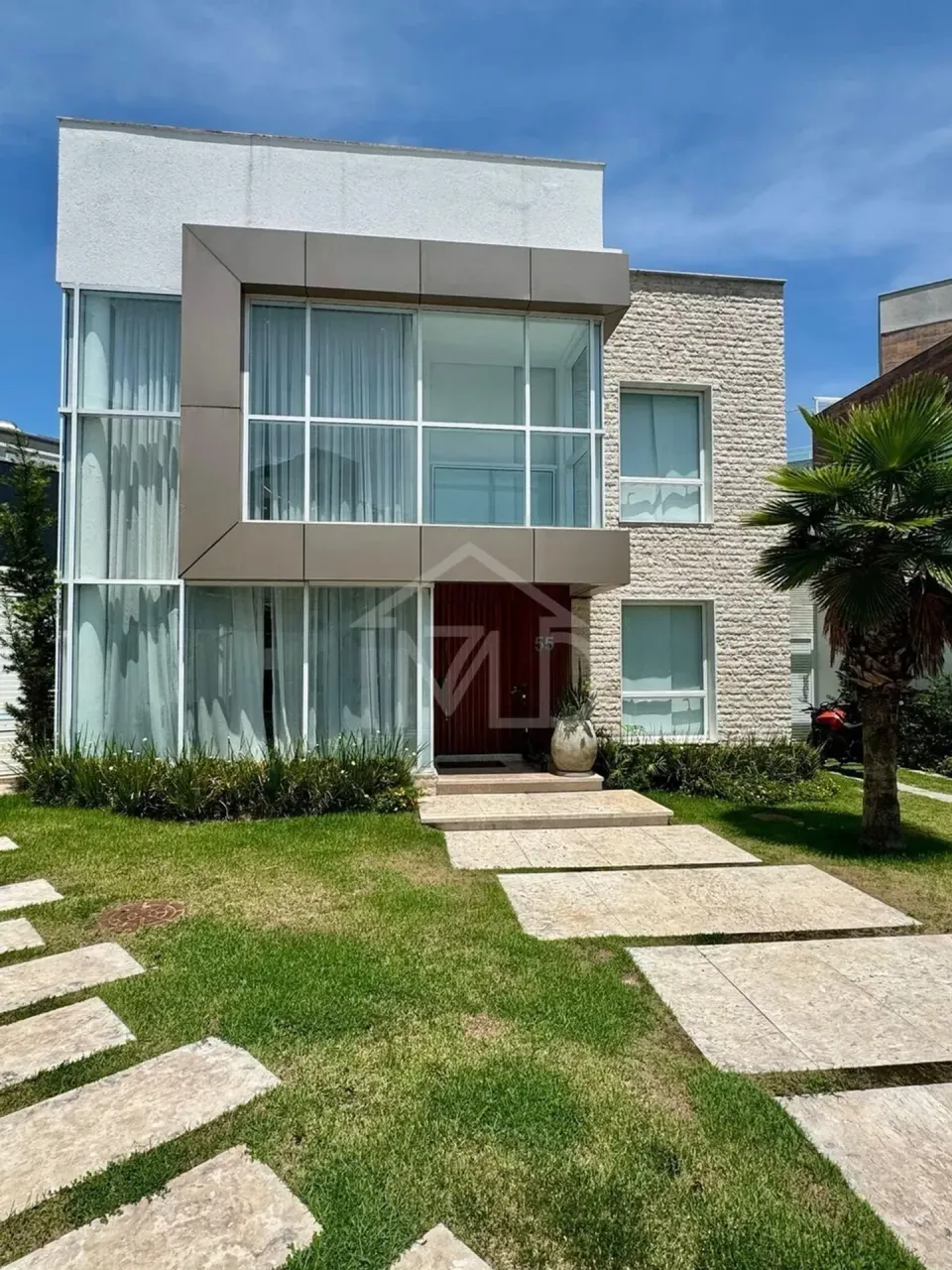 Furnished house with 4 bedrooms and 500 m² and 5 parking — photo 9