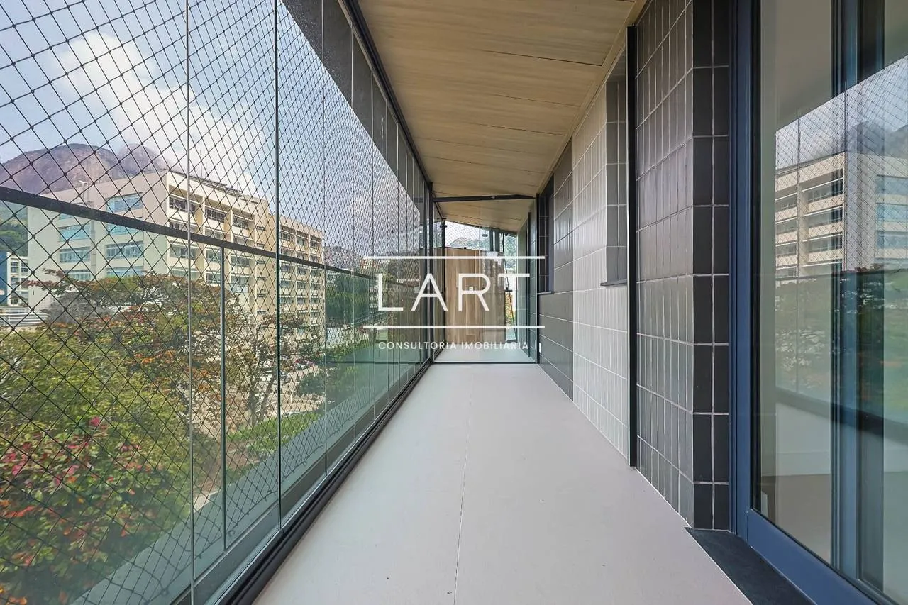 180 m² apartment with 3 bedrooms and 2 parking spots — photo 15