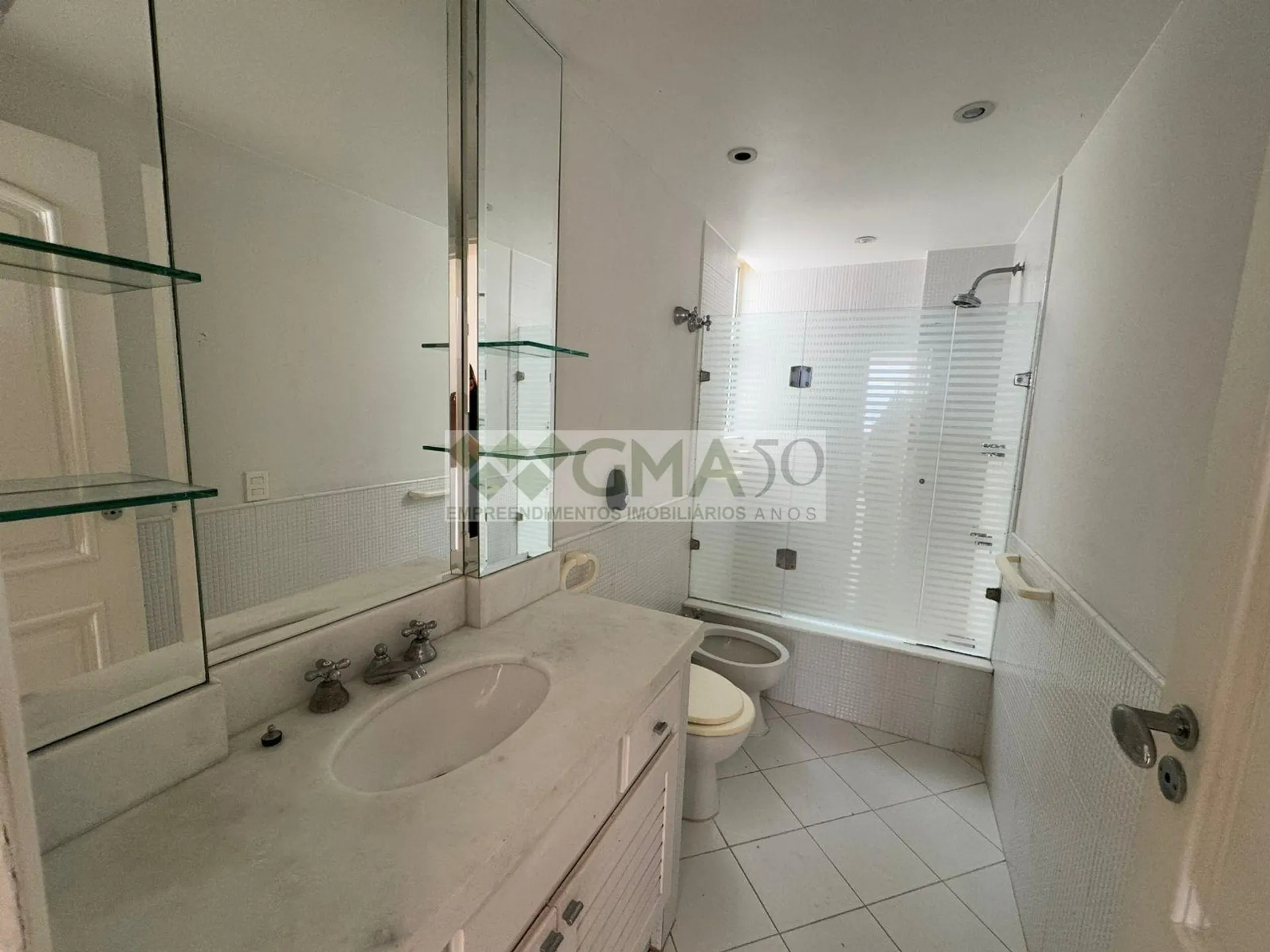 Apartamento com 4 quartos e 4 banheiros, com varanda — photo 19