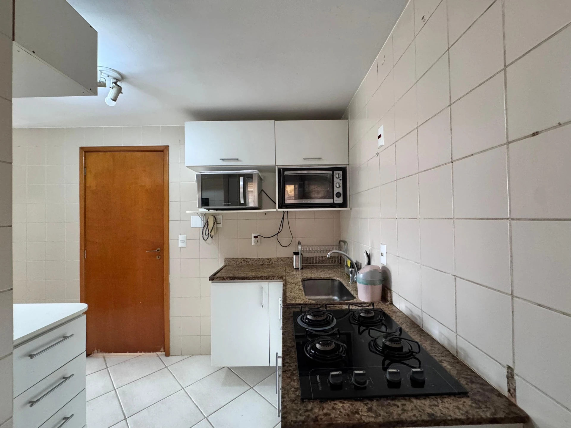 Apartamento mobiliado com 2 quartos e 3 banheiros — photo 9