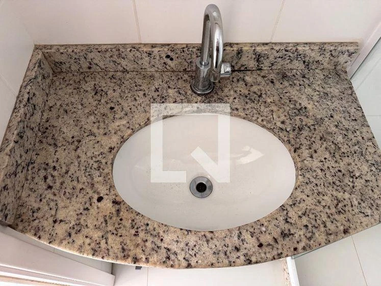 3-bedroom apartment with a mountain view in Rio de Janeiro — photo 39