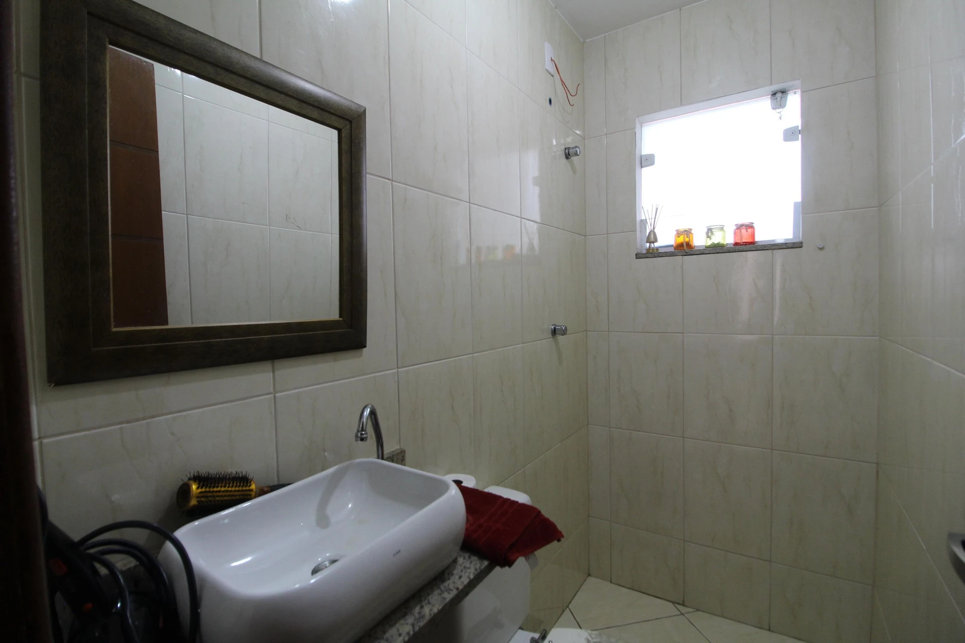 Rental apartment with 3 en-suite bedrooms and balcony — photo 38