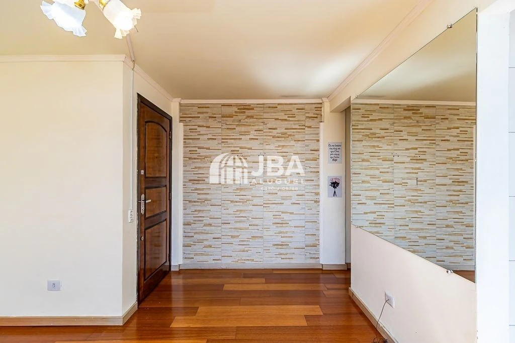 Wood or laminate floors in a 3-bedroom apartment, 78 m² — photo 24