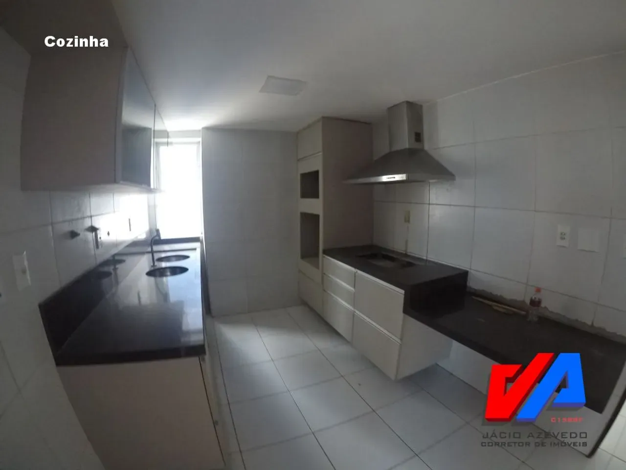 3-bedroom apartment in a building with a gym — photo 10