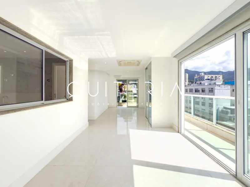 Duplex apartment, renovated, 4 bedrooms and 5 bathrooms — photo 5