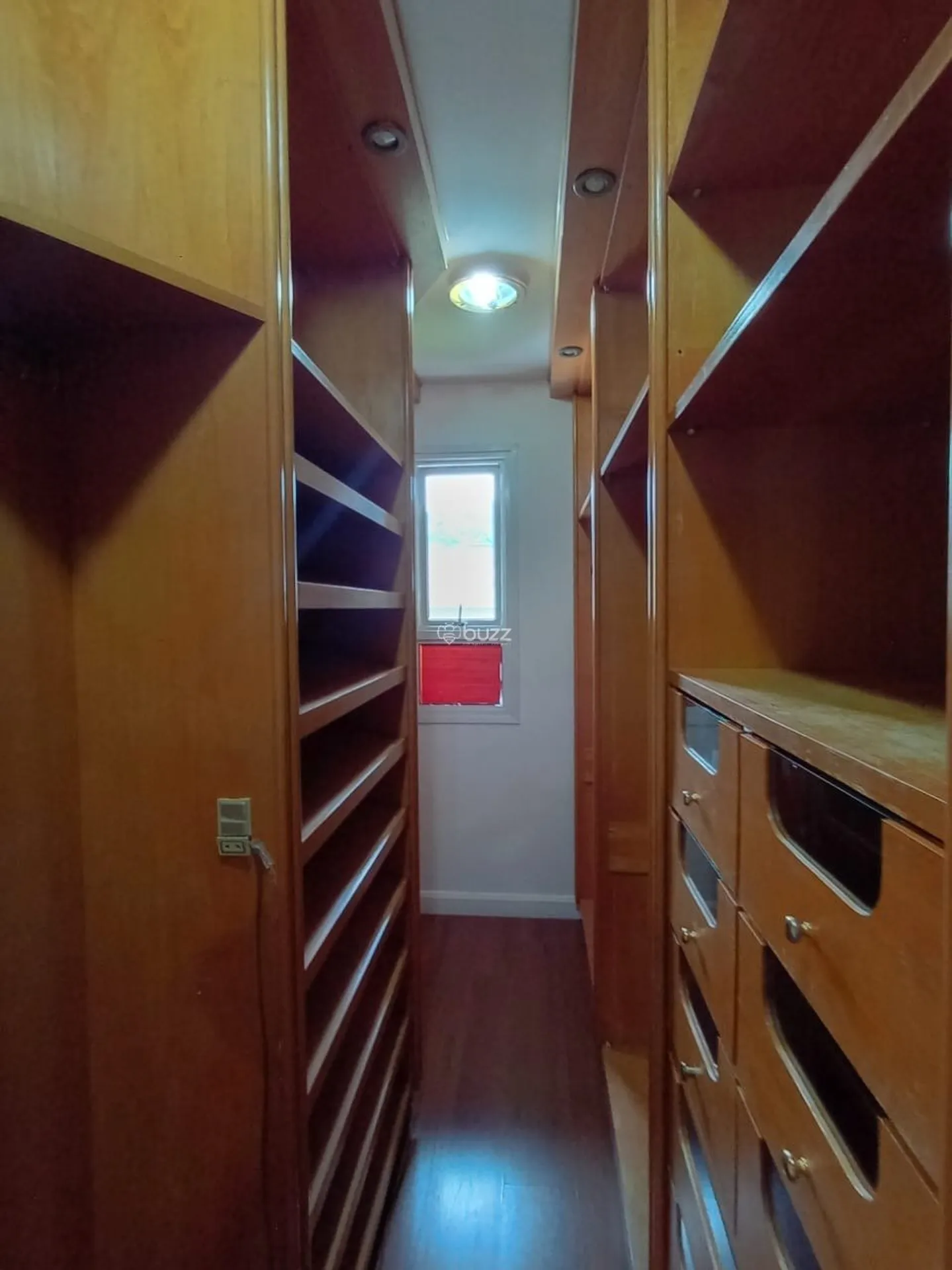 House with 4 en-suite rooms and 6 bathrooms, 301 m² — photo 17