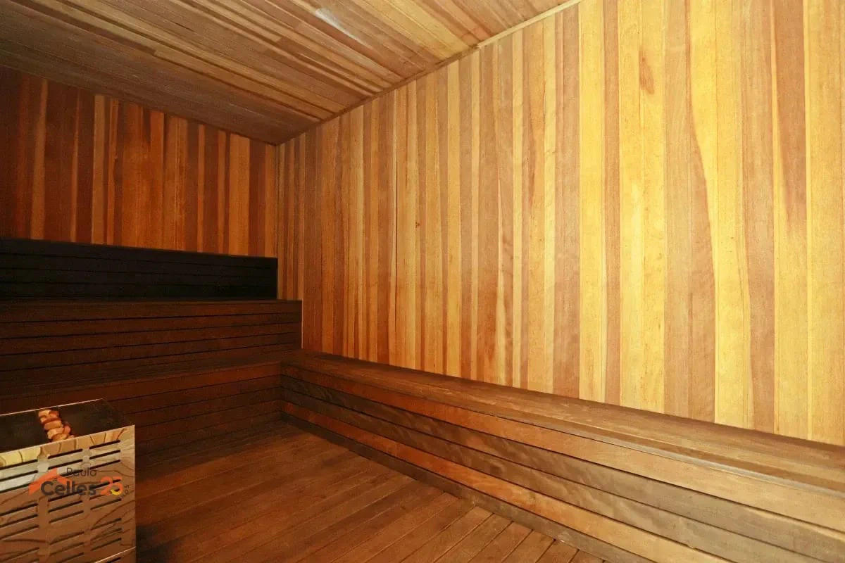 2-bedroom apartment in a building with a sauna — photo 15