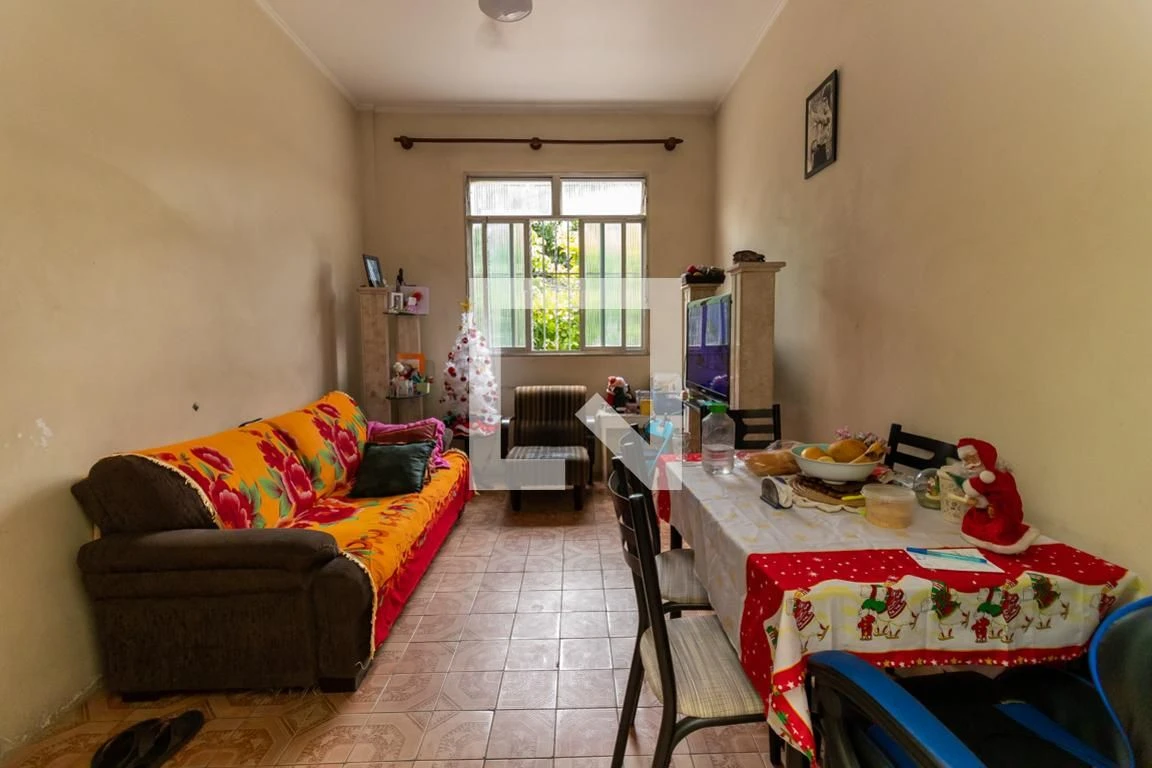 Furnished 2-bedroom apartment with private BBQ area — photo 10