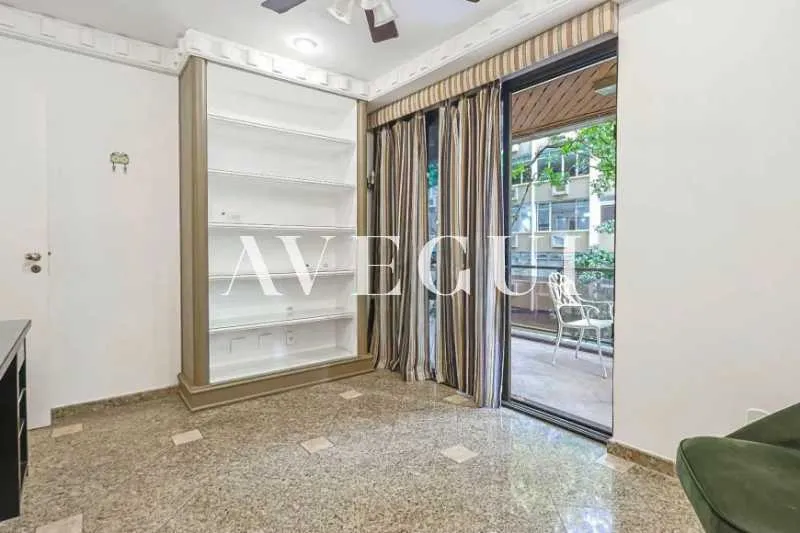 Renovated apartment with balcony, 120 m² and 2 bedrooms — photo 13