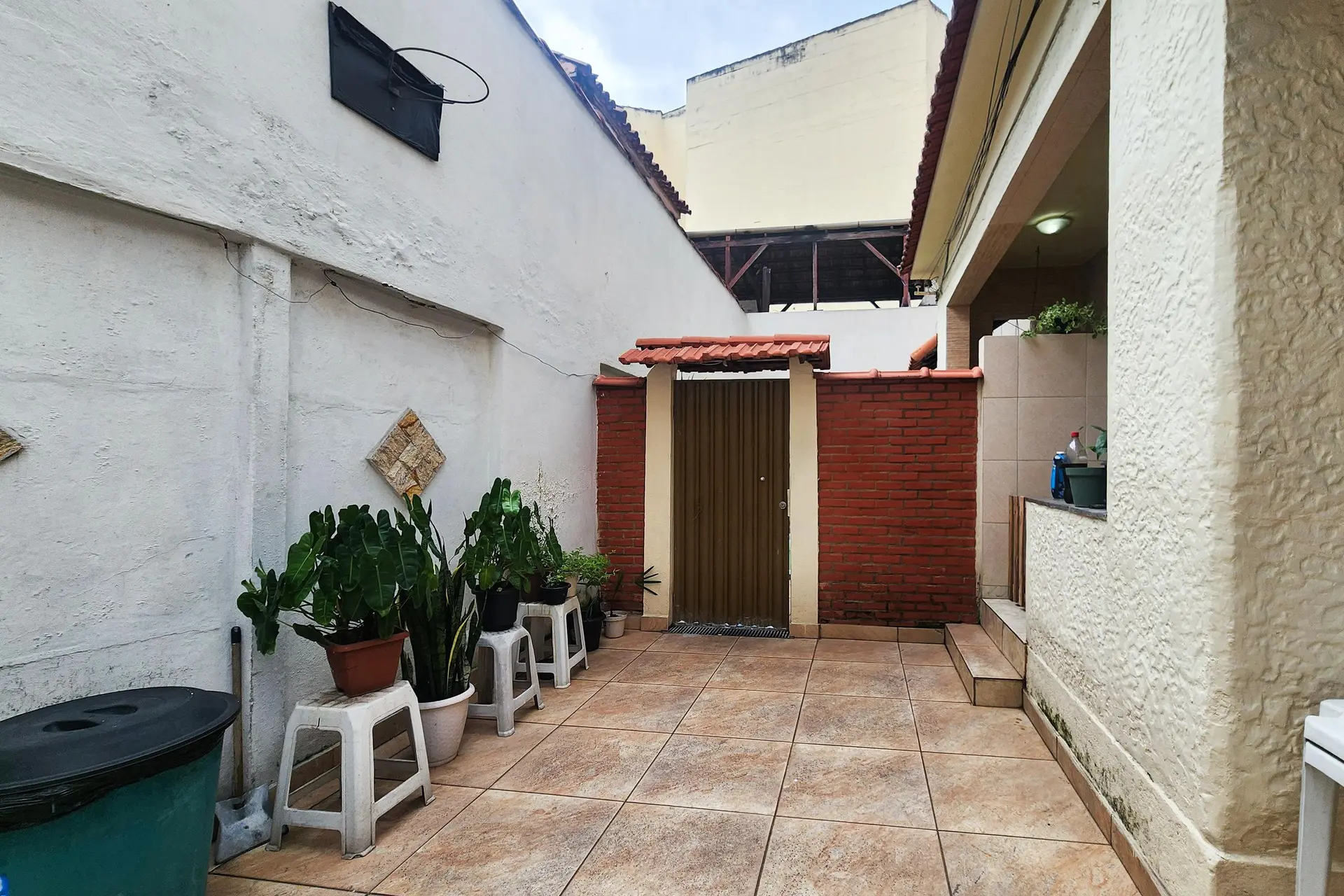 Furnished house, 140 m², with a jacuzzi — photo 30
