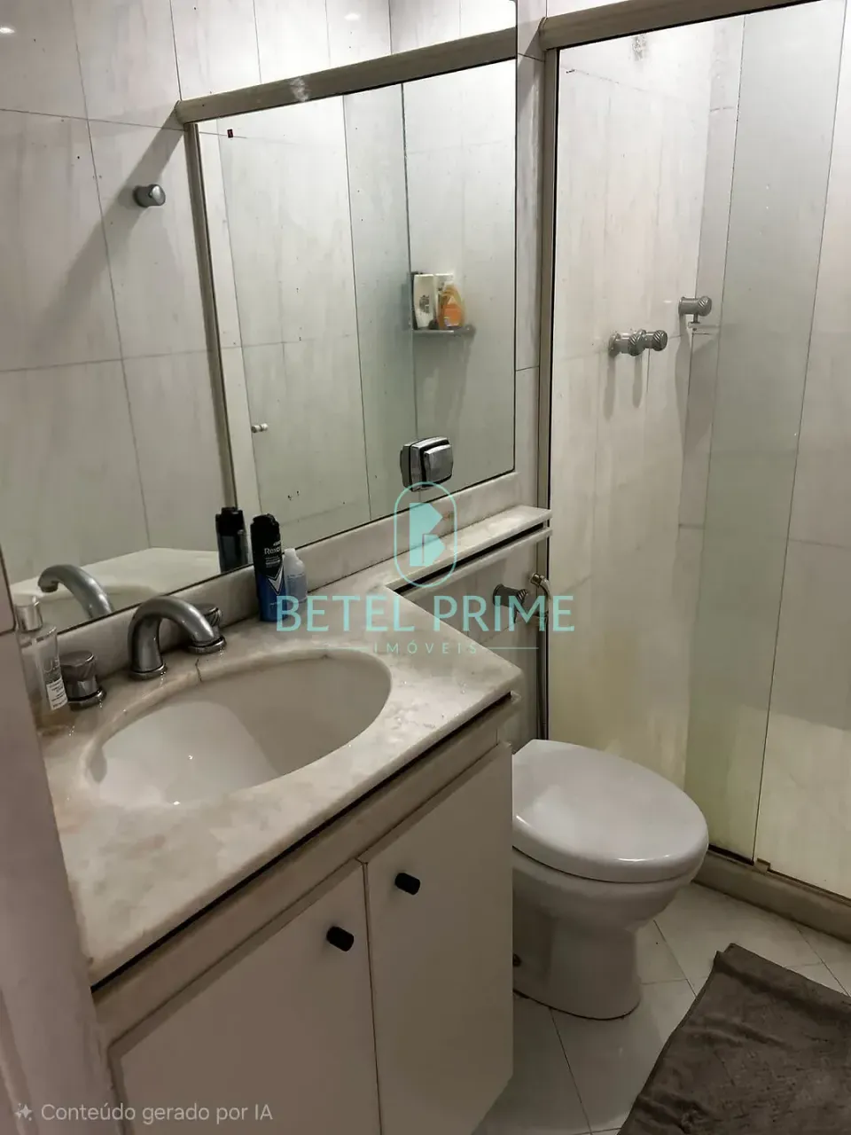 Unfurnished 3-bedroom rental apartment with a balcony — photo 2