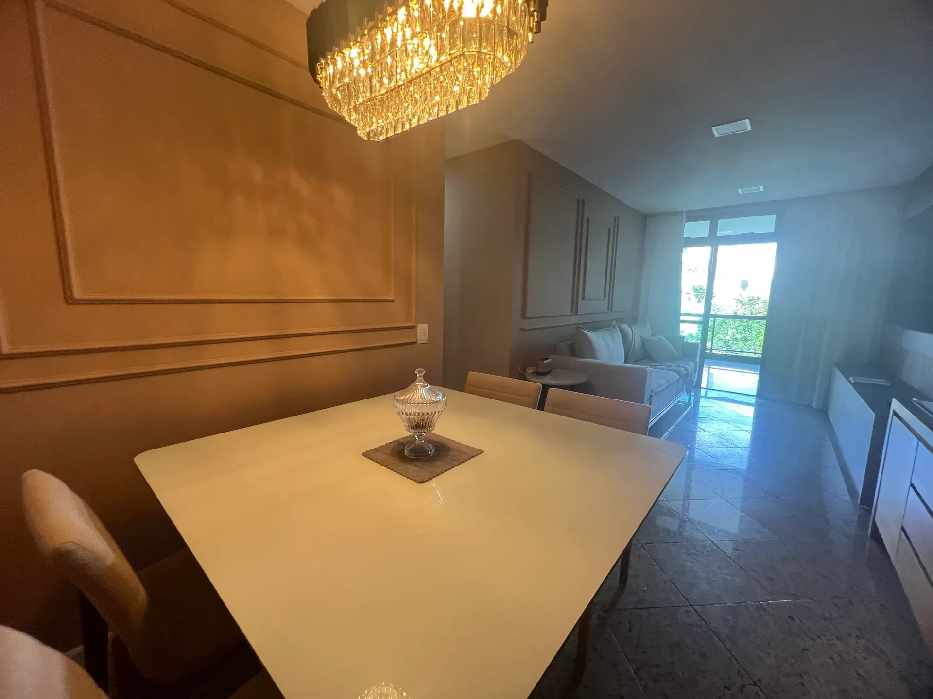Furnished 90 m² apartment with a suite and 3 bedrooms — photo 9