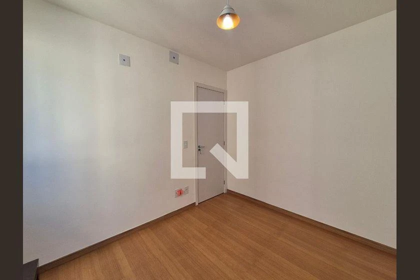 Furnished 2-bedroom apartment with an open-plan kitchen — photo 9