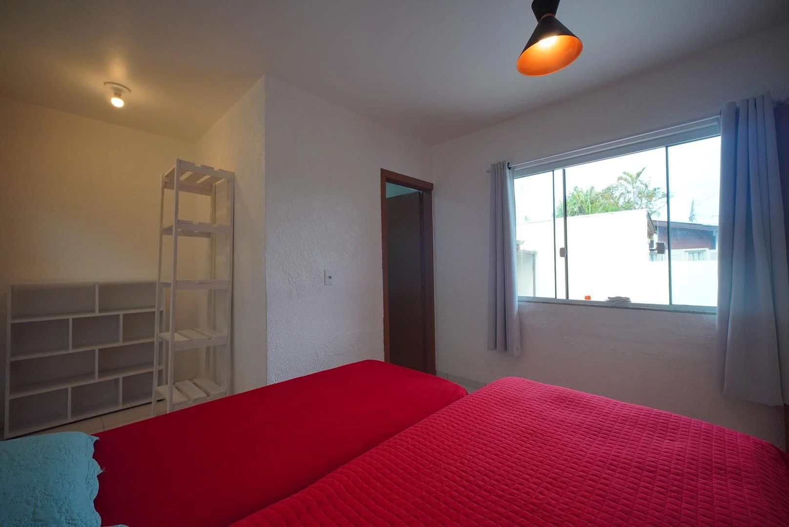 2-bedroom apartment with a washing machine in Florianópolis — photo 9