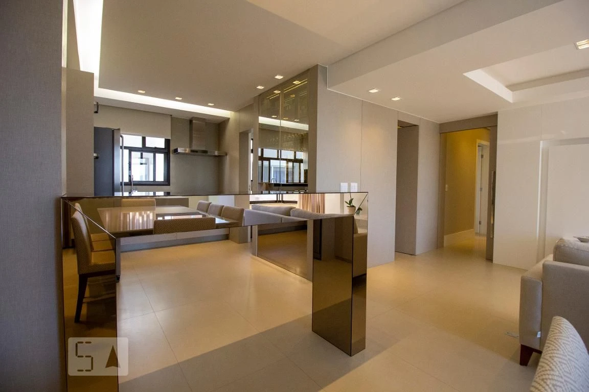 Apartamento de 4 quartos com janelas do piso ao teto, Centro — photo 24