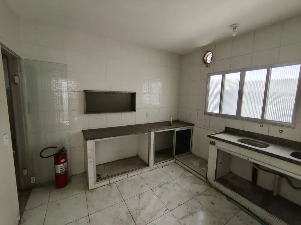 House with 5 bedrooms and 5 bathrooms, 423 m², P
