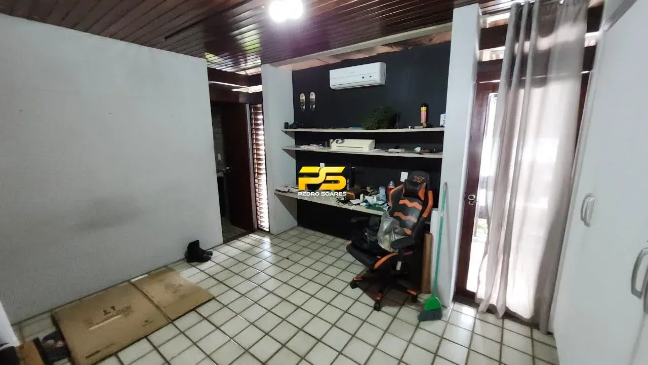 Casa com 4 suítes e 350 m², com 4 vagas — photo 13