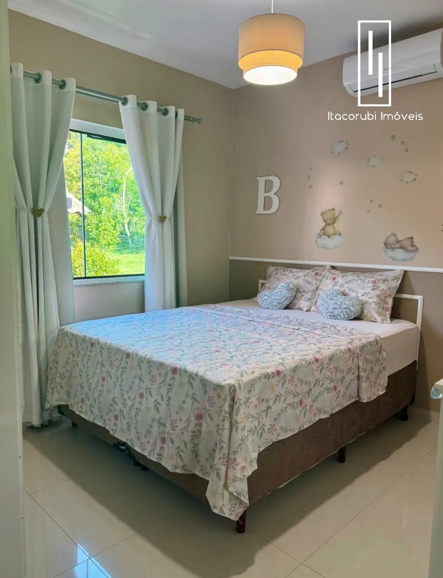 Furnished 2-bedroom house with an en-suite and pool — photo 16