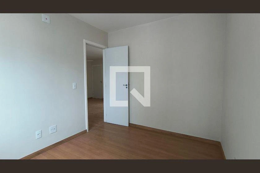 Apartment, 44 m², with wood or laminate floors — photo 9