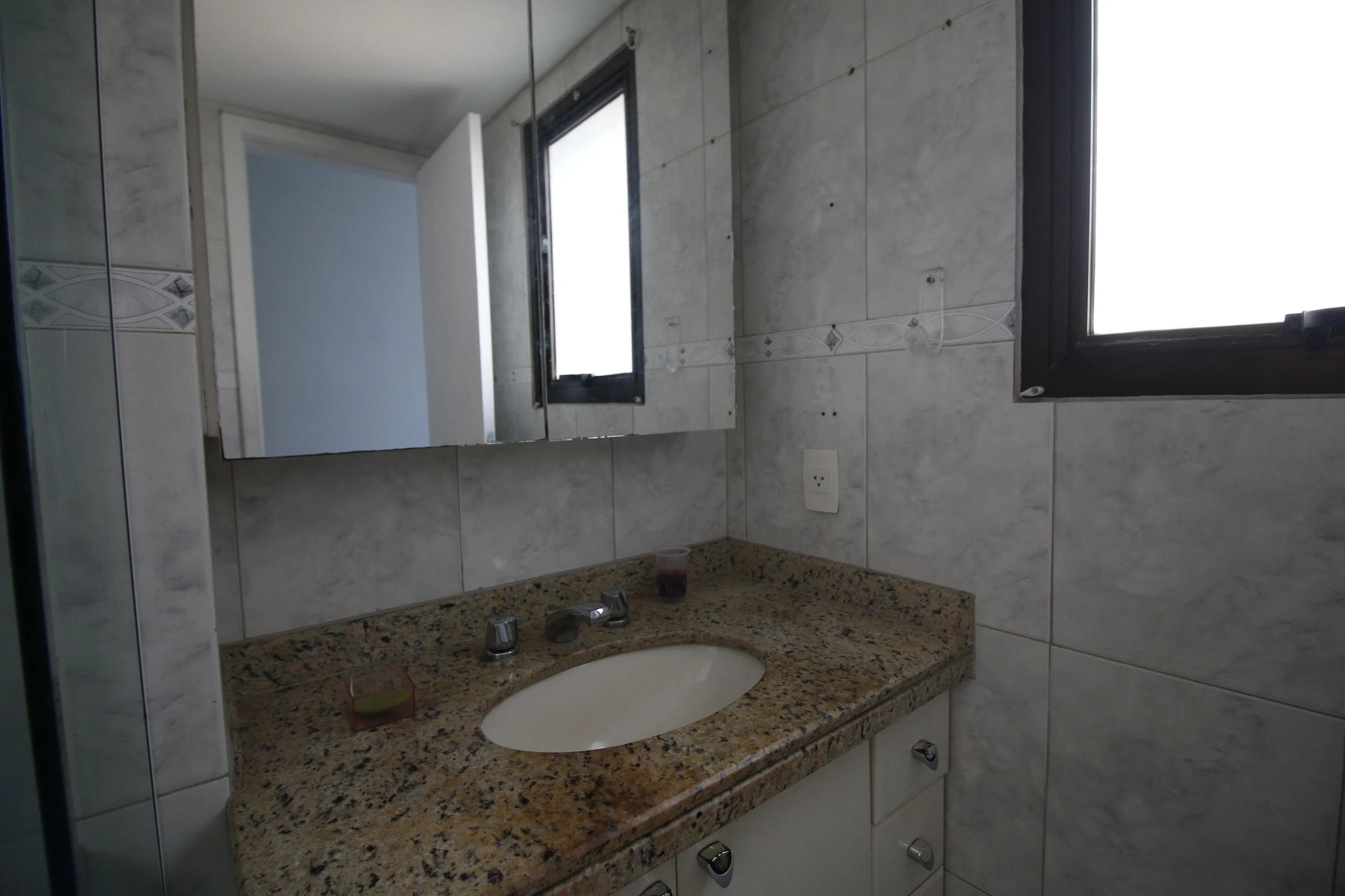 Apartamento mobiliado com 3 quartos e varanda — photo 37