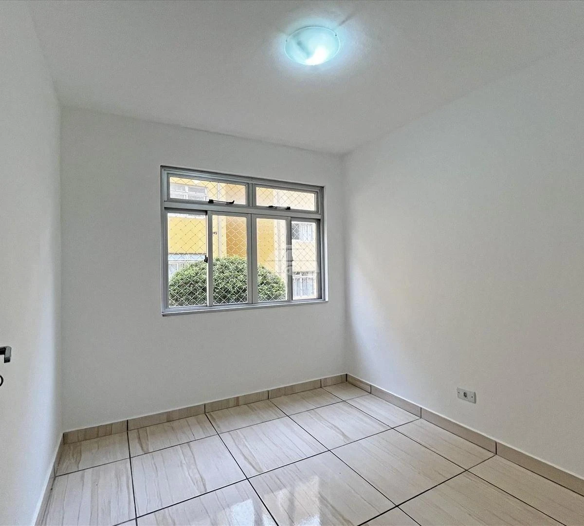 3-bedroom, 60 m² apartment in Curitiba — photo 7