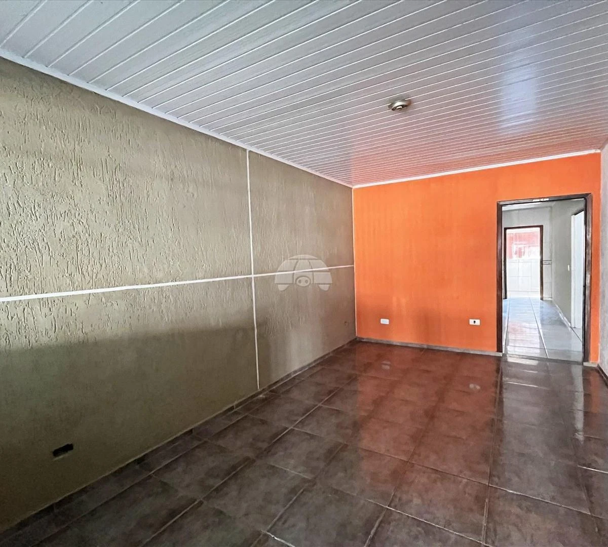144 m² house with 3 bedrooms and 2 parking spaces