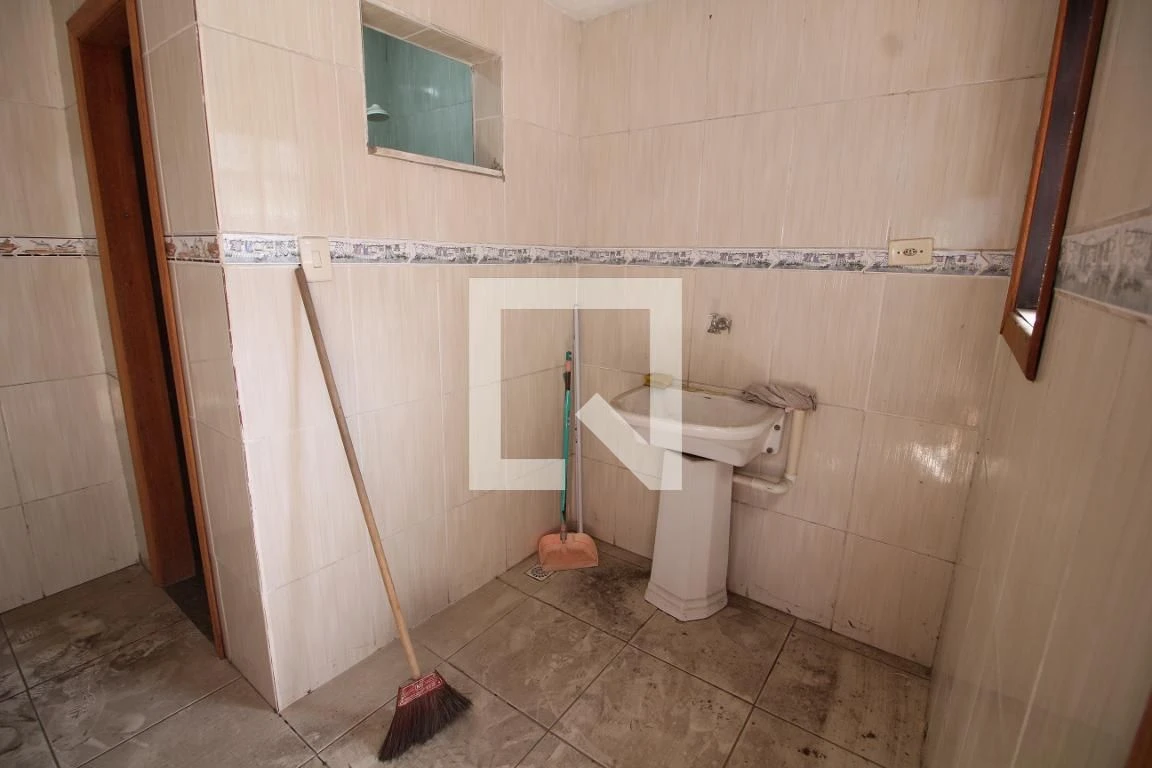 Apartment with 2 bedrooms and a balcony and closed kitchen — photo 16