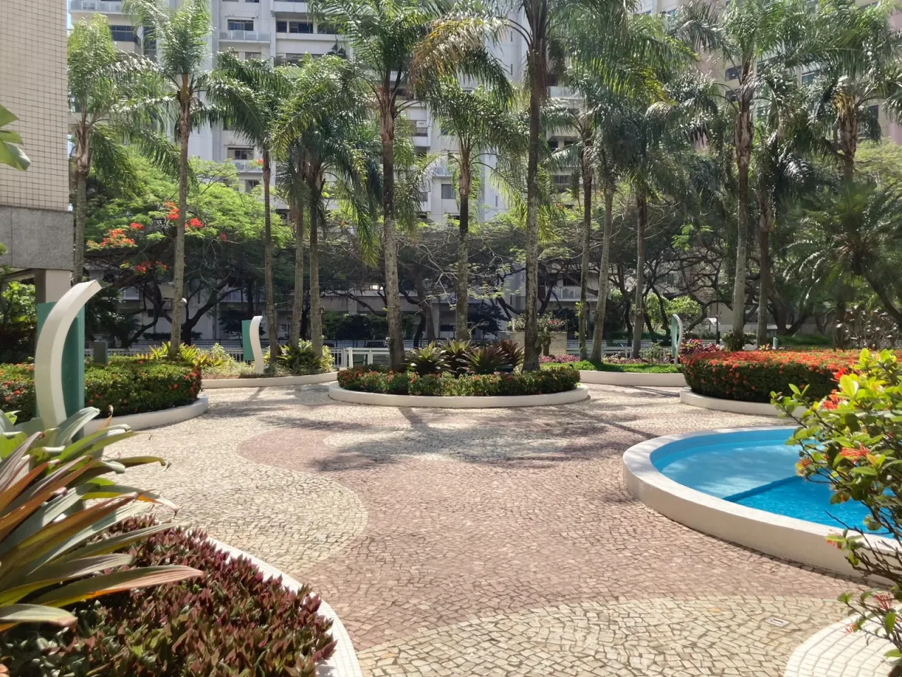 Apartamento mobiliado com cozinha americana e 131 m² — photo 9