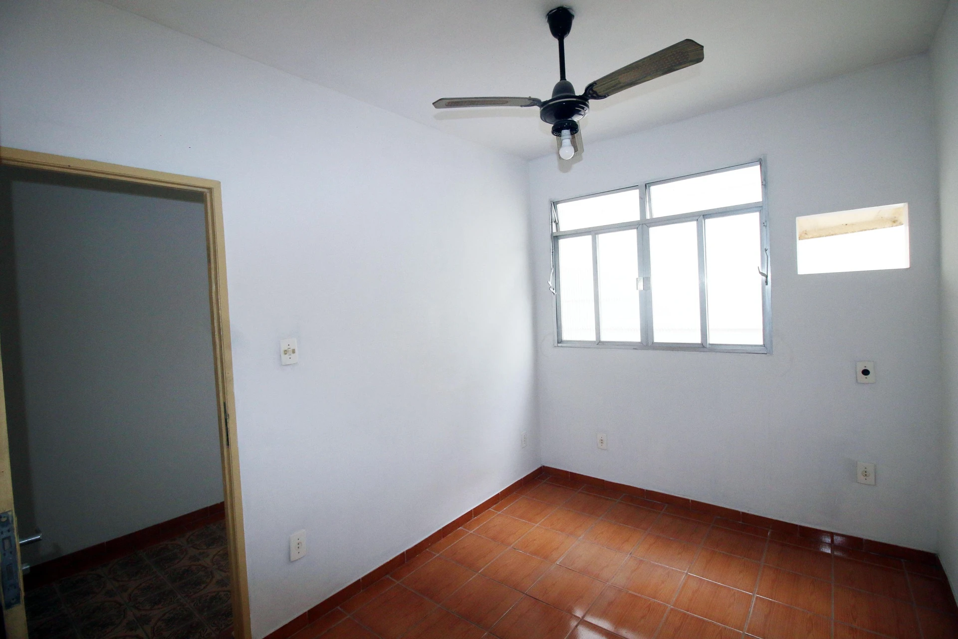 Rental house with 3 en-suite bedrooms and 4 bathrooms — photo 16