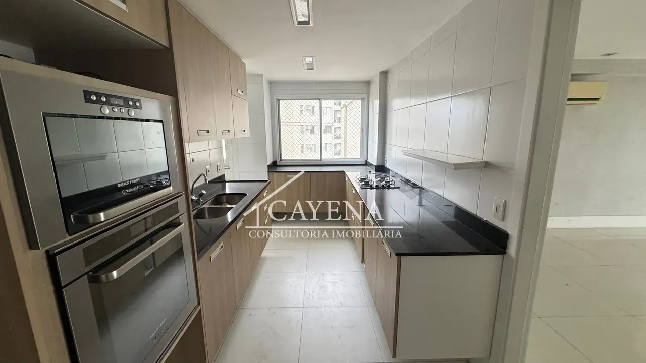 Apartment with 3 bedrooms and a closed kitchen — photo 2