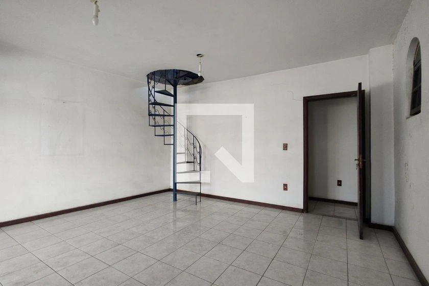 Casa de 4 quartos com jardim privativo e 257 m² — photo 33