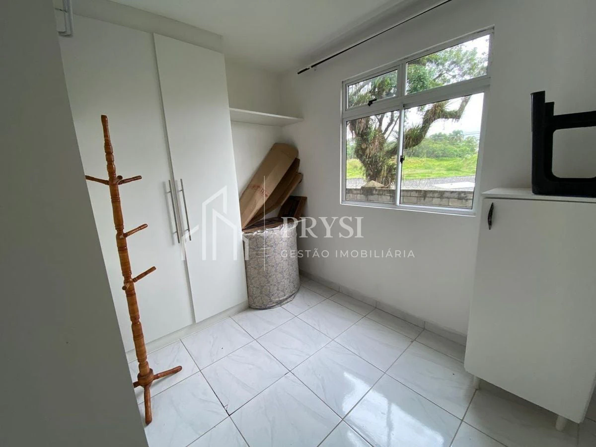 Furnished 2-bedroom apartment with private BBQ — photo 15
