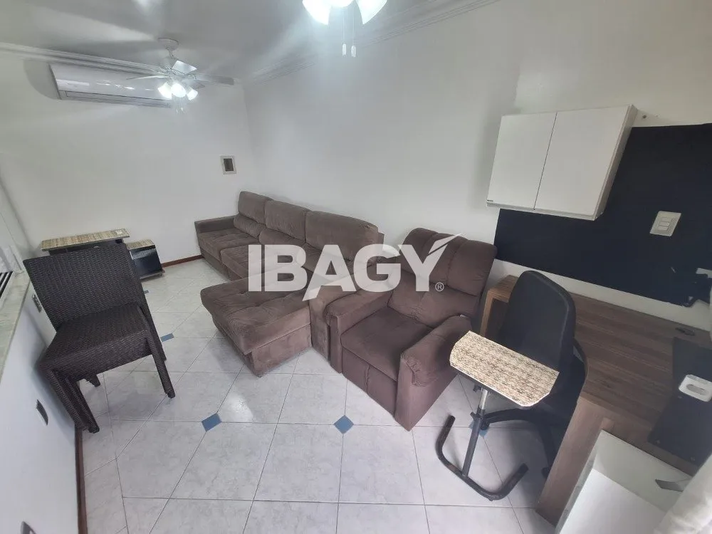 Furnished apartment with 3 bedrooms and 3 bathrooms — photo 28
