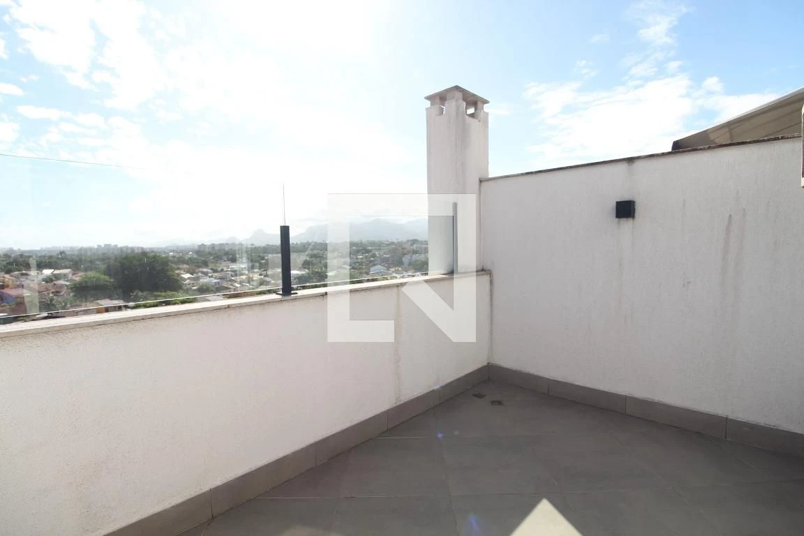 Furnished house with 4 en-suite bedrooms and private garden — photo 12