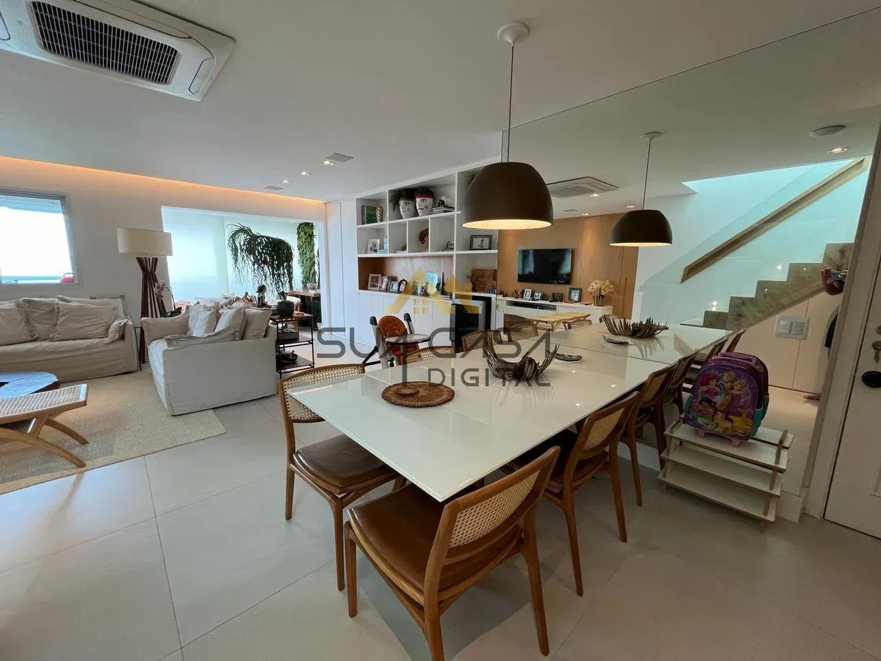 Furnished 3-bedroom apartment with 4 bathrooms and terrace — photo 3