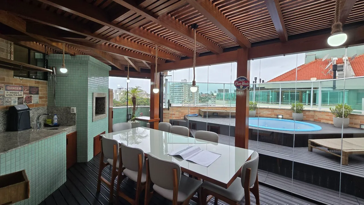 3-bedroom apartment in a building with a gym — photo 6